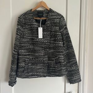 ✨ Elevate Your Style with this Classic Piperlime Tweed Jacket! ✨